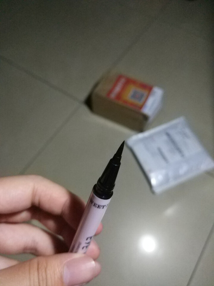 粉色安琪呆萌熊猫眼线笔1.0ml（防水不晕染 防汗 不脱色 持久 内眼线 硬头铅笔 初学者 正品 ） 黑色怎么样，好用吗，口碑，心得，评价，试用报告,第4张