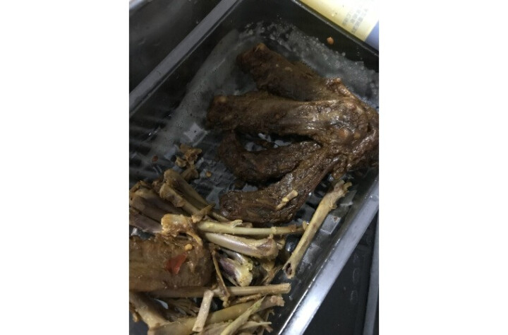 【周黑鸭_锁鲜】卤锁骨240g卤鸭翅250g气调盒装套餐零食怎么样，好用吗，口碑，心得，评价，试用报告,第4张