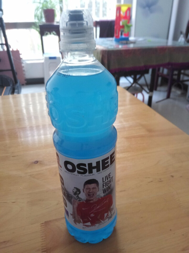 傲西(OSHEE)饮料 运动维生素功能饮料  波兰进口 蓝色复合水果味 750ml*1瓶怎么样，好用吗，口碑，心得，评价，试用报告,第2张