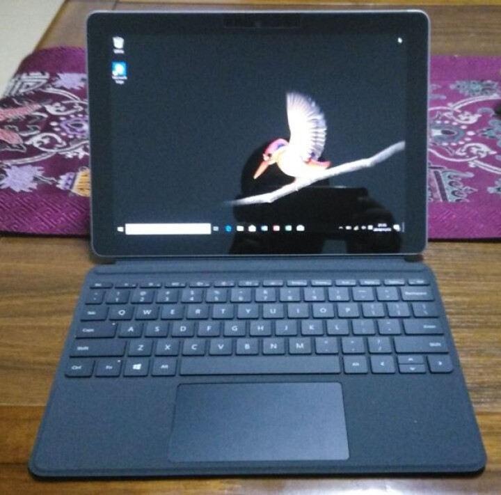 微软（Microsoft） Surface Go 平板电脑10英寸笔记本二合一 轻薄便携办公 新品 4415Y/4G内存/64G存储 Surface Go+原装,第1张