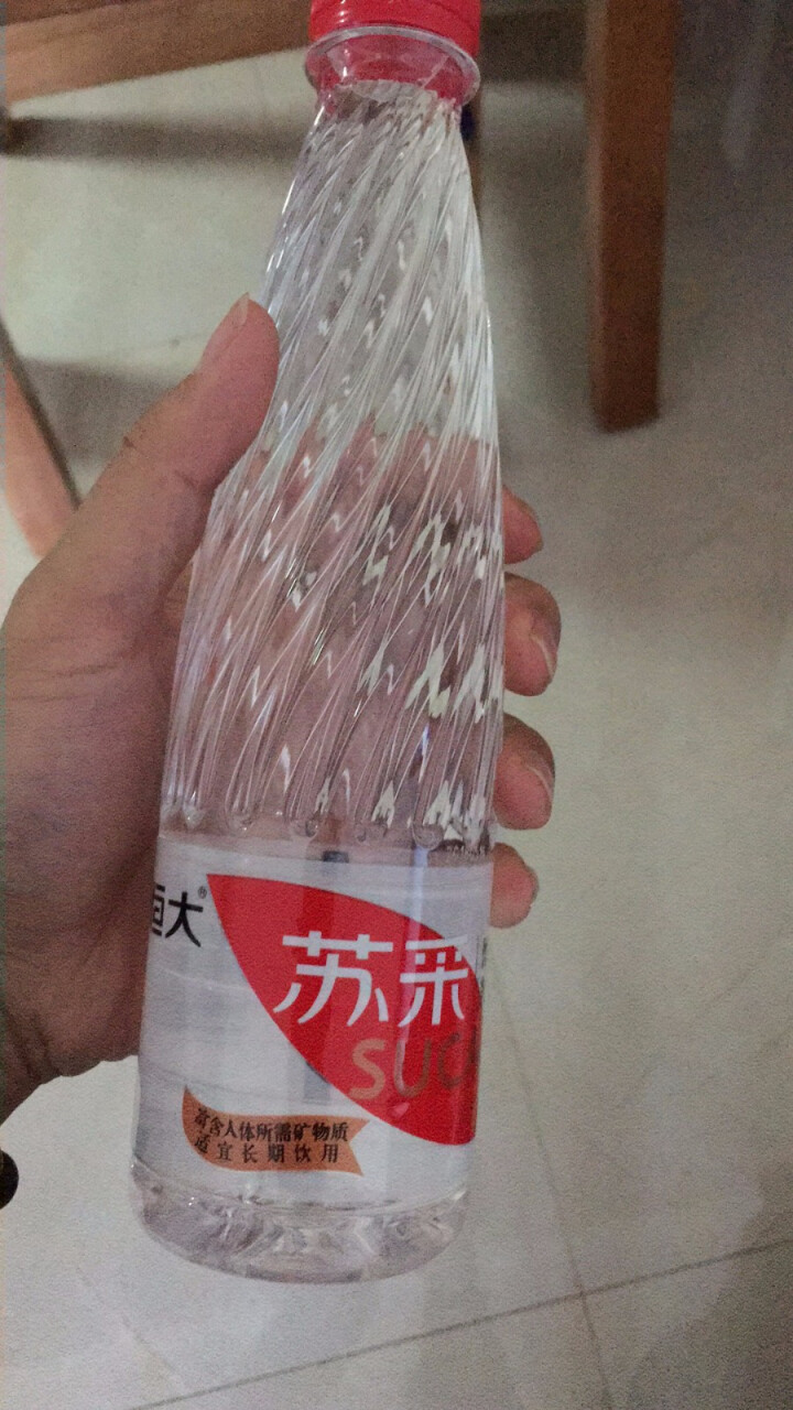 恒大 苏采天然矿泉水 饮用水 非纯净水 个性瓶身高颜值 500ml*1瓶（样品不售卖）怎么样，好用吗，口碑，心得，评价，试用报告,第2张