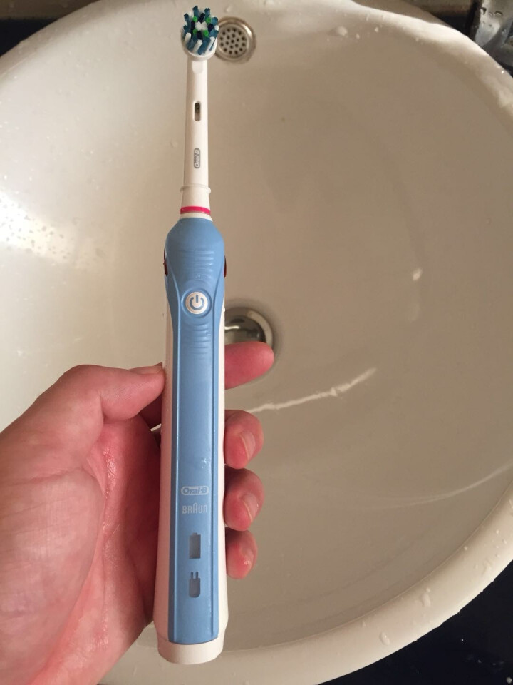 博朗 欧乐B（Oralb）P2000蓝 电动牙刷 3D声波震动成人充电式牙刷 清除牙渍 配EB17、EB50双刷头怎么样，好用吗，口碑，心得，评价，试用报告,第4张