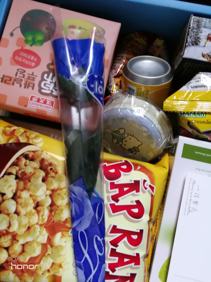 伟丰 七仓配送休闲零食大礼包礼盒含进口食品年货节零食大礼包一整箱送女友儿童女生团购包邮 礼盒装（京东全国七仓配送发货）怎么样，好用吗，口碑，心得，评价，试用报告,第3张