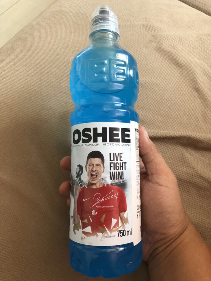 傲西(OSHEE)饮料 运动维生素功能饮料  波兰进口 蓝色复合水果味 750ml*1瓶怎么样，好用吗，口碑，心得，评价，试用报告,第4张