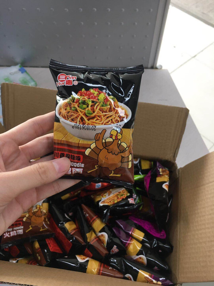 三惠（SAN HUI） 火鸡面干脆面干吃面点心面麻辣味虾条膨化食品好吃的网红零食休闲小吃整箱50小包 混合味50小包怎么样，好用吗，口碑，心得，评价，试用报告,第4张