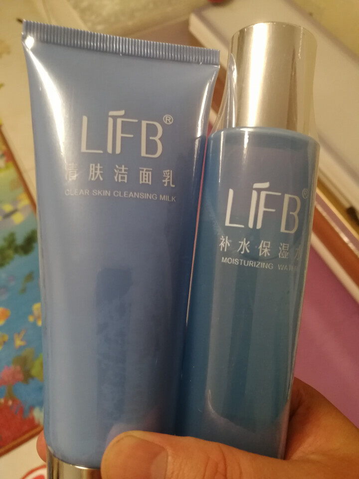 立肤白 补水保湿爽肤水100ml  收缩毛孔 肌底保湿 水润清爽化妆水 【洁面膏+爽肤水】2件套怎么样，好用吗，口碑，心得，评价，试用报告,第2张