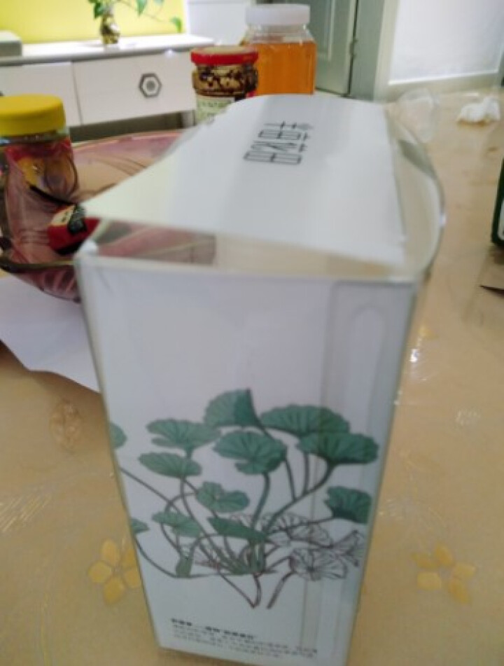 半亩花田积雪草纯露500ml 补水保湿舒缓精油花水 大瓶爽肤水 积雪草纯露500ml怎么样，好用吗，口碑，心得，评价，试用报告,第4张