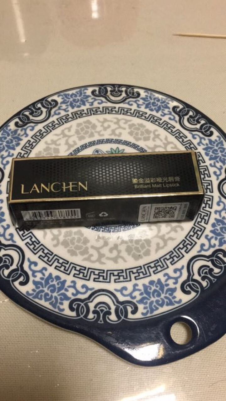 蓝秀（LANSHOW） 蓝秀鎏金溢彩哑光唇膏3.5g咬唇妆姨妈色口红持久保湿不易脱色滋润 GCS05（经典红）怎么样，好用吗，口碑，心得，评价，试用报告,第2张