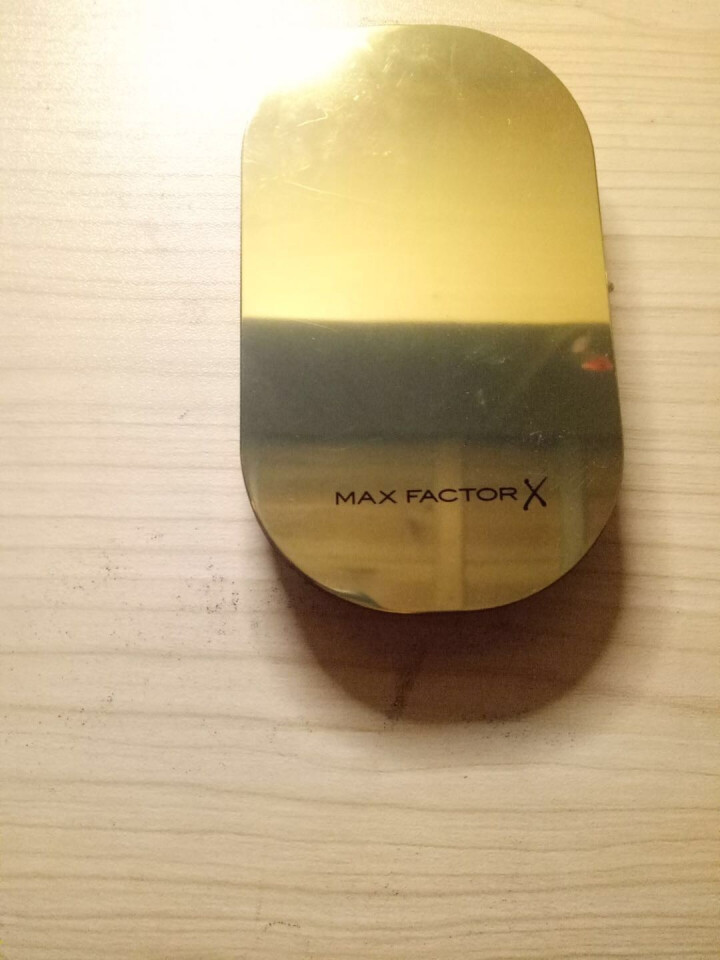 蜜丝佛陀（Max Factor）透滑粉饼1号 10g 玉瓷色 莹亮臻白粉饼 粉嫩白 SPF20（彩妆 粉底 定妆 修容 持久 ）怎么样，好用吗，口碑，心得，评价,第2张