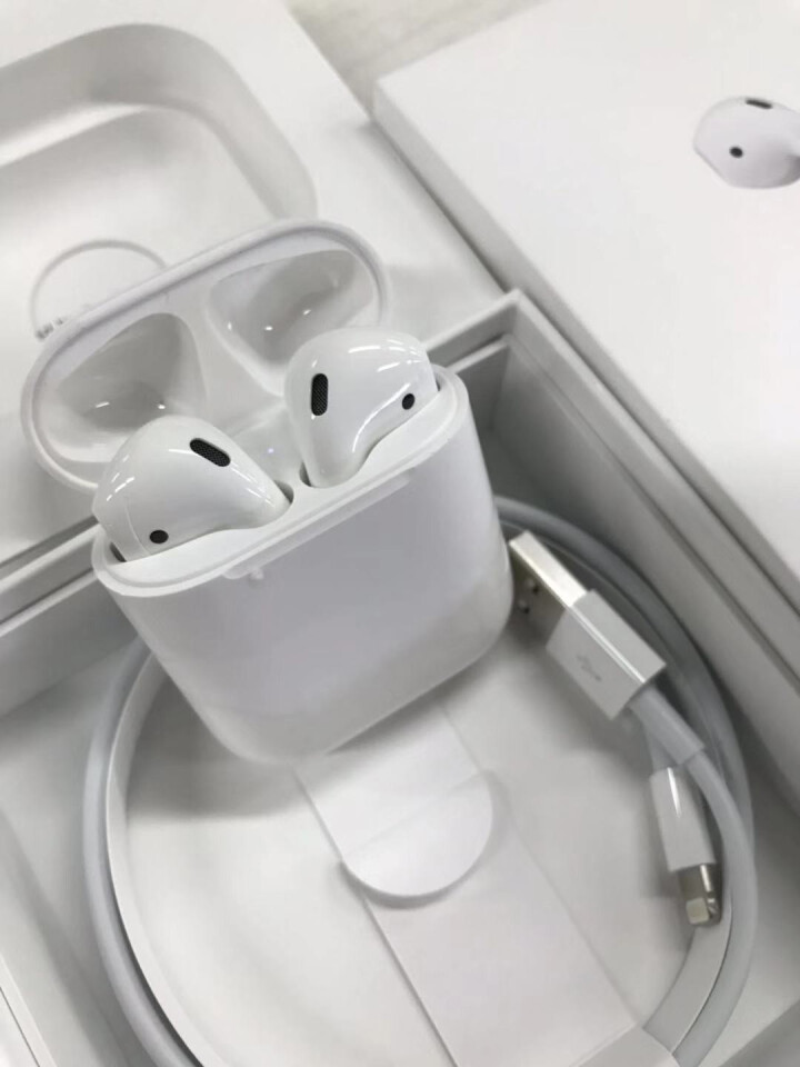 APPLE苹果 AirPods苹果原装无线蓝牙运动耳机iPhoneX/8/7手机耳机怎么样，好用吗，口碑，心得，评价，试用报告,第2张