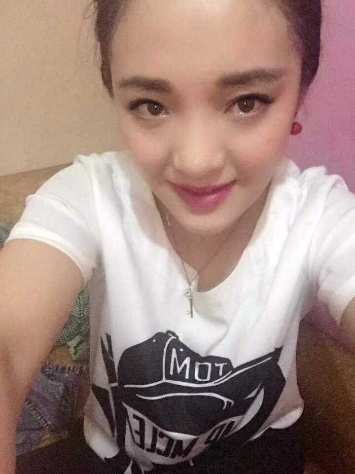 【买2更优惠】透蜜水润素颜霜v7懒人面霜女 透密裸妆遮瑕膏水乳 补水保湿霜化妆品护肤品 1盒（50g）怎么样，好用吗，口碑，心得，评价，试用报告,第2张