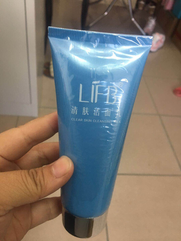 立肤白 清肤洁面膏100g 洗面奶 赶走油光 滋润亮肤 化妆品男女通用 洁面膏怎么样，好用吗，口碑，心得，评价，试用报告,第3张