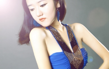 [普陀区][伊思贝尔168元个人写真团购]拍摄80张 精修20张 底片全送 内