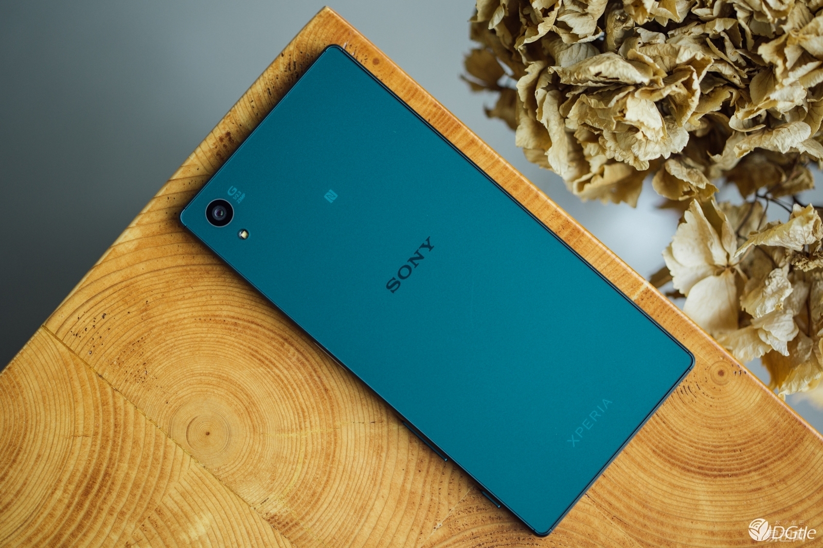 卓尔不群,索尼 xperia z5开箱体验